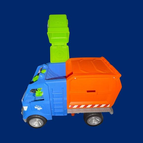 Jazwares Blippi Talking Recycling Garbage Recycle Vehicle Figure & Trash Can - Picture 4 of 6